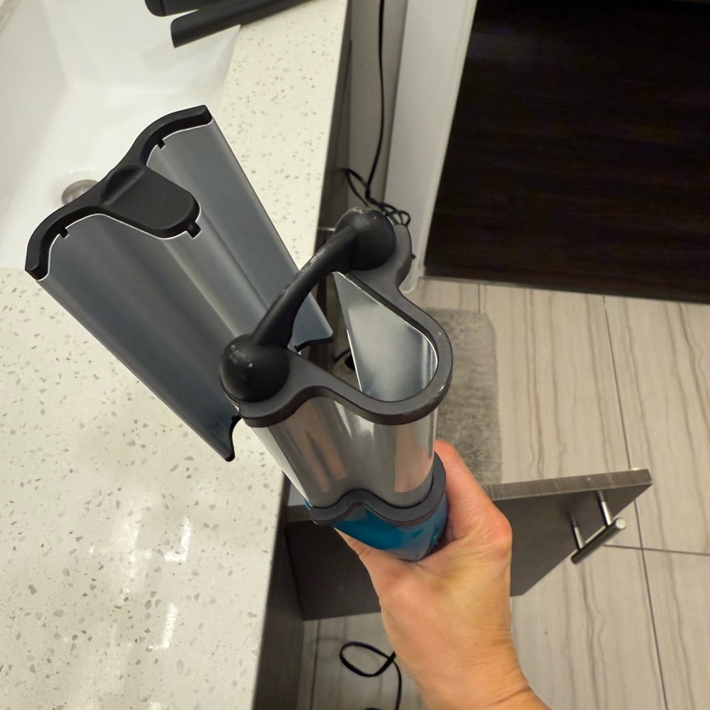 Bed Head Wave Artist Hair Waver - Picture 7 of 12